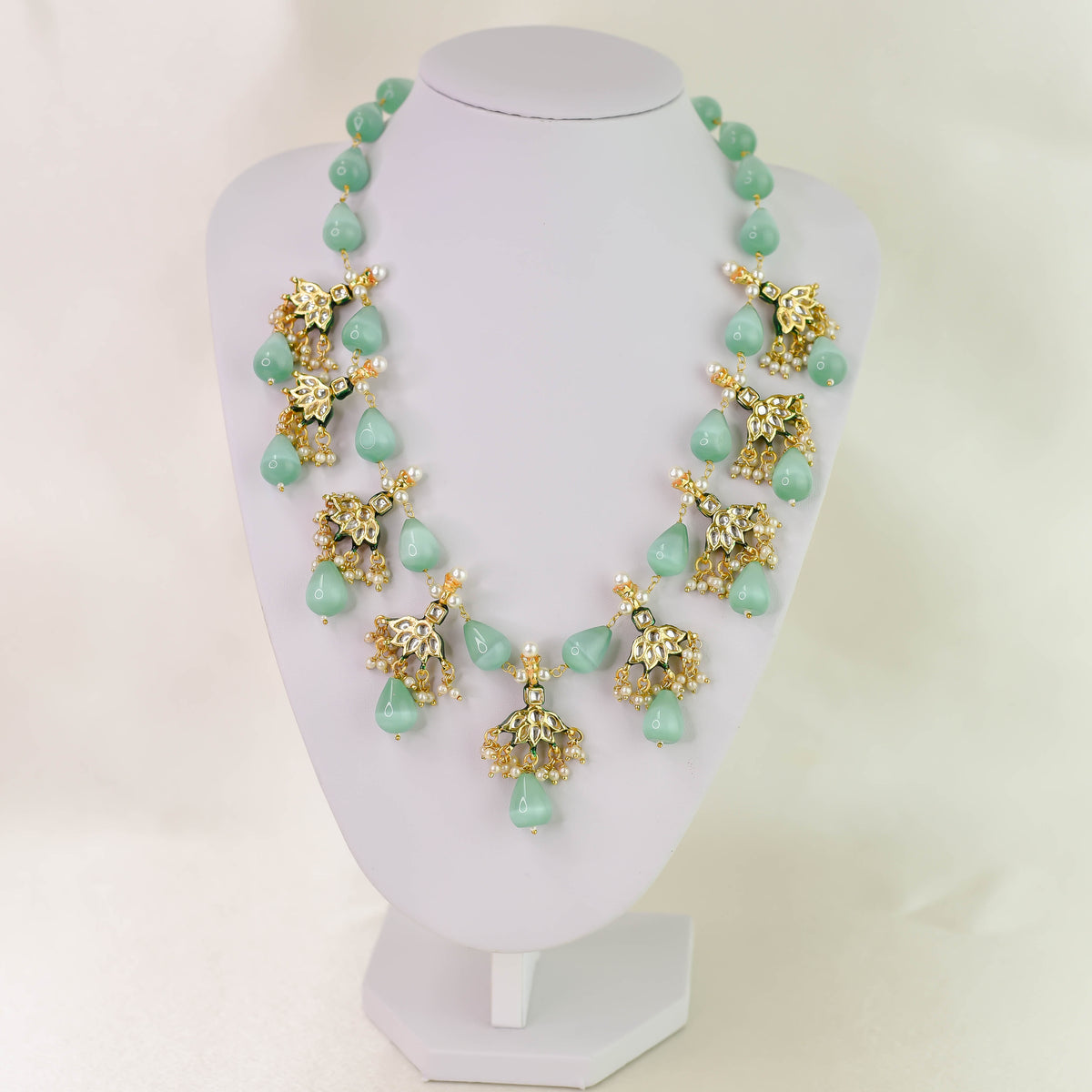 Neha Kundan necklace set