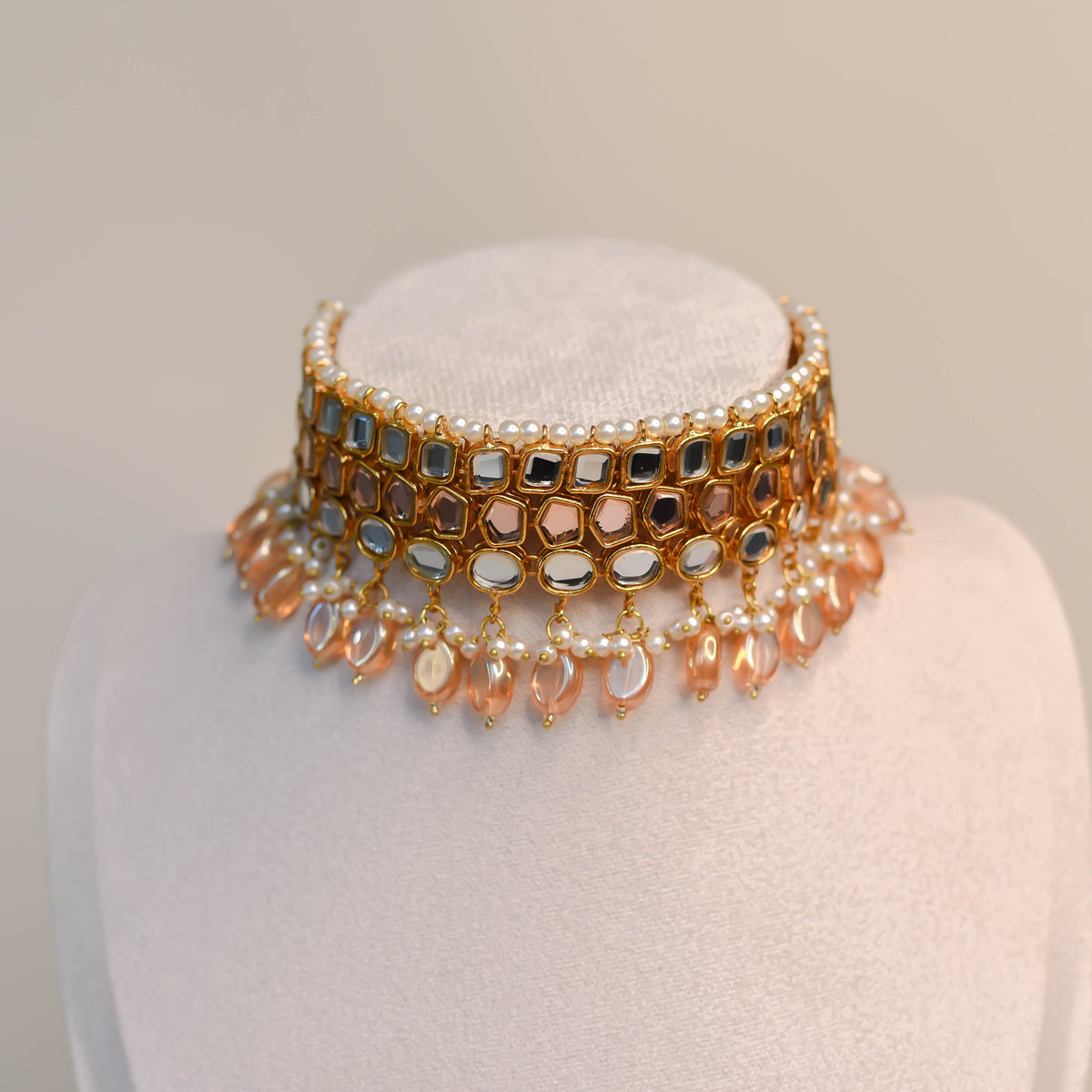 Emaan Kundan Choker Set