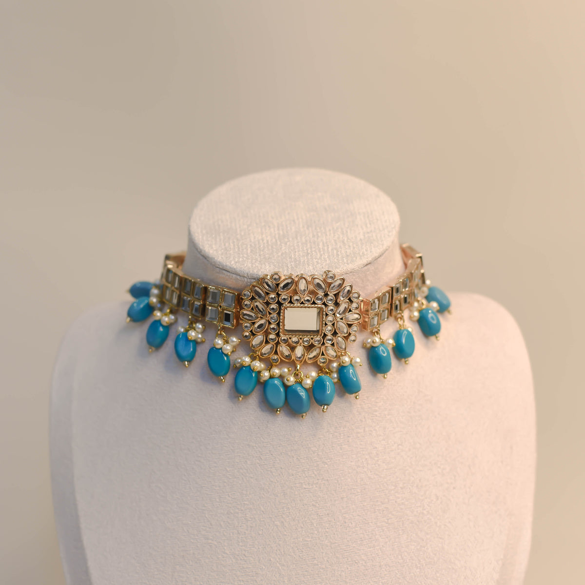 Nain Kundan Choker Set